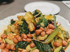 -陈熹公民族美食文化餐厅(中华广场店)