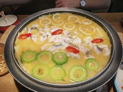 -山城外·非遗酸菜鱼(蜀都万达店)