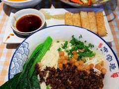 成都担担面-张氏宽窄巷成都名小吃(茂业百货华强北店)