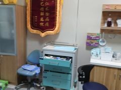 -上海仁爱医院口腔科 · 种植