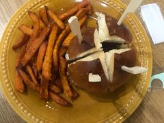 -HELLO 27 意面·沙拉·帕尼尼