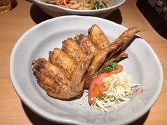松山香辣鸡翅-Lia Cafe Bar Restaurant松山咖啡屋