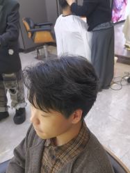 -藤野造型烫发染发