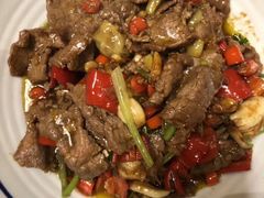 小炒黄牛肉-爷爷的土钵菜(街道口店)