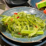 大红袍奶茶9.9抢的很划算。超大杯。珍珠很好吃