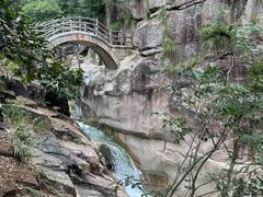 -鄣山大峡谷