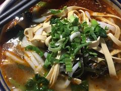 -艳阳天民俗村(公园路店)