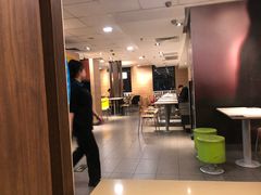 大堂-麦当劳(酒仙桥路店)