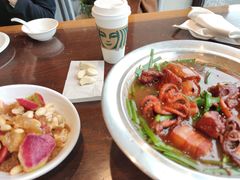 活八爪鱼炖红烧肉-赶海部落海鲜城(海阳路店)