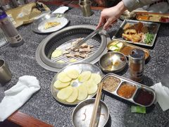 -红泥小火炉·东北泥炉烤肉(天一旗舰店)
