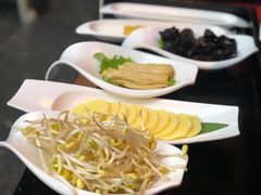 豆芽-铜来聚老北京涮肉(恒隆广场店)