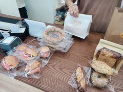 -雀食面包店(钟楼店)