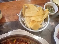 -黄利砖万峰林布依特色酸笋牛肉馆