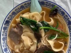 -撒拉人家.酸菜牦牛肉火锅