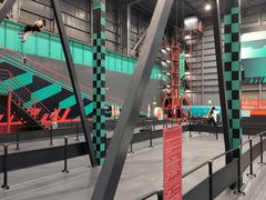 -极限PLAY运动娱乐新世界·团建派对表演休闲馆·室内高空游乐园