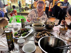 -金渝海鲜烧烤万州烤鱼店