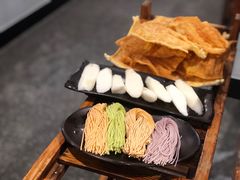 -乡土黄·鲜牛肉火锅·小龙虾(兴业街店)