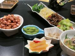-山川小町·极番烧肉(新地假日广场店)