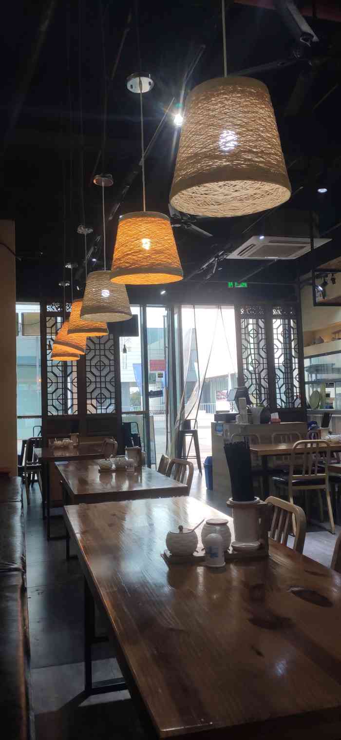 之前在它家吃过桃胶银耳羹,这个呢是小圆子.