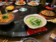 -川流不息·地道川菜·小龙虾(新松江路店)