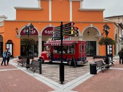 -佛罗伦萨小镇广佛名品奥特莱斯(疏港路店)