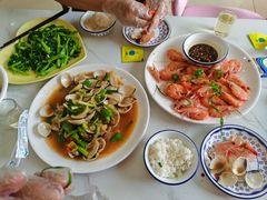 -覃记海鲜美食餐厅