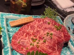 -山川小町·极番烧肉(新地假日广场店)