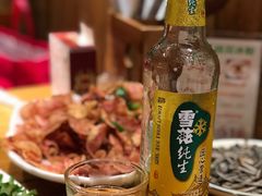 雪花金标纯生-老滇山寨•云南特色菜•地方菜•民族风情歌舞表演(金碧店)