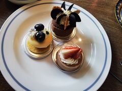-咖啡苑自助餐厅·中国大饭店