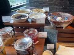 -BLU 全日制餐厅(上海安曼纳卓悦酒店)