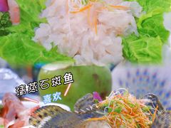 -范饭椰林川湘味海鲜·椰子鸡(三亚湾椰梦长廊店)