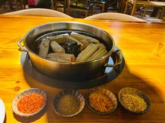 -梁山烤肉(李逵店)