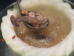 -得意咚瓜·顺德鱼生·冬瓜火锅(深圳首店)