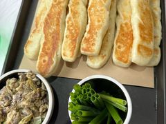 虾酱卷子-渔民船说·北塘海鲜·天津菜·海肠捞饭(北塘古镇店)