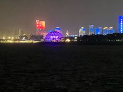 -万绿园