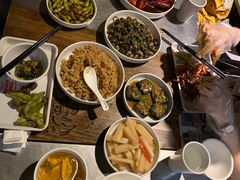 -龙巢盱眙龙虾·牛蛙·烧烤宵夜(八卦岭店)