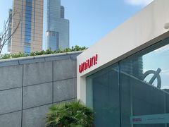 -UNI UNI(环亚凯瑟琳店)