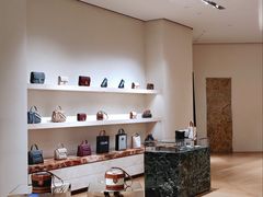 -CELINE(尚嘉中心店)