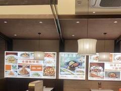 -阿瓦山寨·湘菜现炒·剁椒鱼头王(咸阳总店)