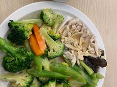 -同济大学本部学苑饮食广场