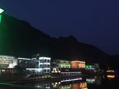 -百里峡七彩艺术小镇