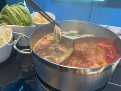 -唯爱KTV聚会餐厅(仙林东城汇店)