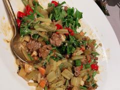 小炒大南门黄牛肉-山里亲戚(淞虹路店)