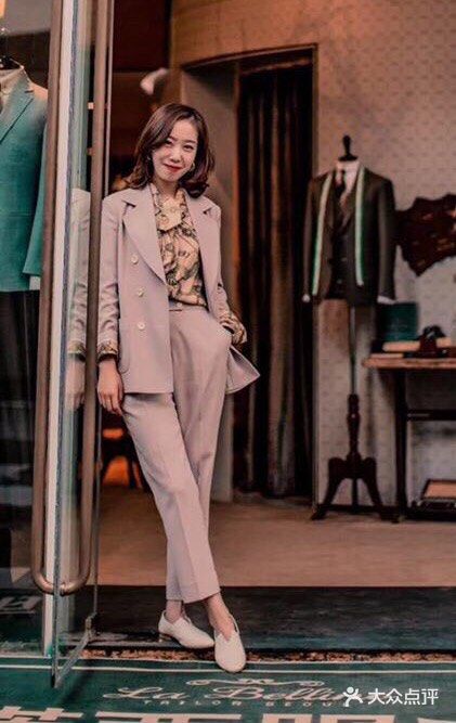 朝阳区可以撸猫的西服店[嘿哈]