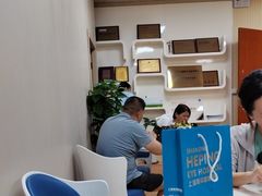-上海和平眼科医院