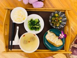 -海豚湾高端月子会所(黄浦店)