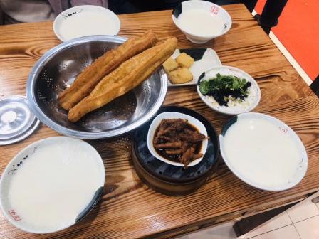 0 米市河9号健康夜市豆浆油条(长江路店) 海门区 解放路/市区 快餐简