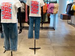 -URBAN REVIVO(上海中庚漫游城店)
