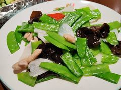 -东口码头·烧鸽子·鱼头泡饼·地方菜(金鹰悦城店)
