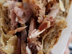 烧饼夹肘子肉-老四烧饼铺(丽源路店)